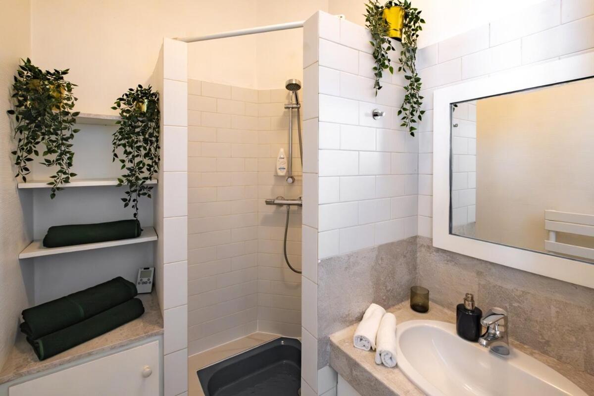 Apartment 4 Guests Place Des Victoires