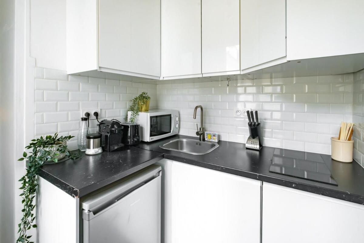 4 Guests Place Des Victoires Apartment *