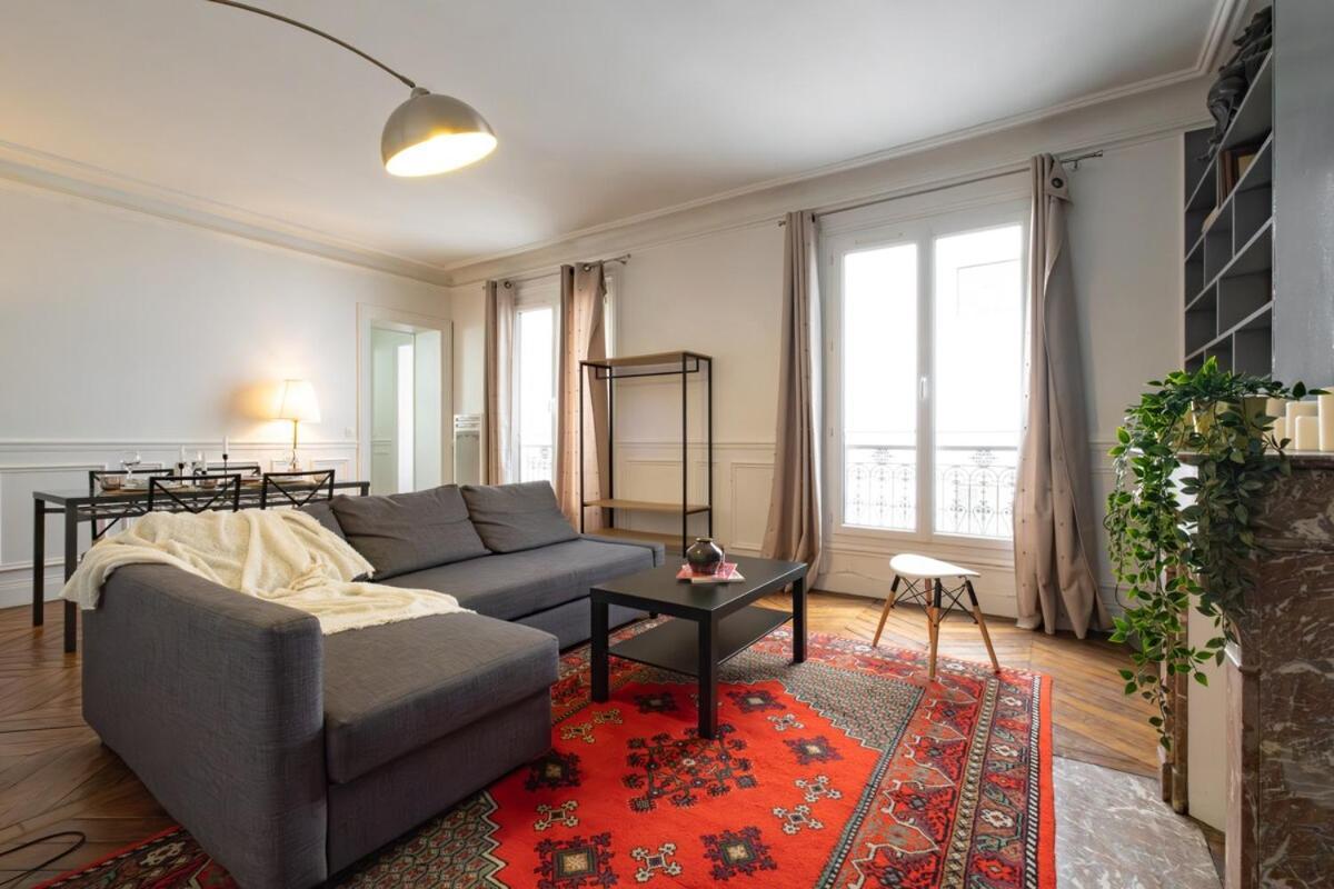 4 Guests Place Des Victoires