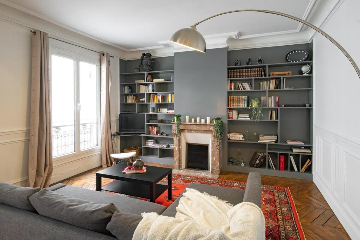 4 Guests Place Des Victoires Apartment Paris